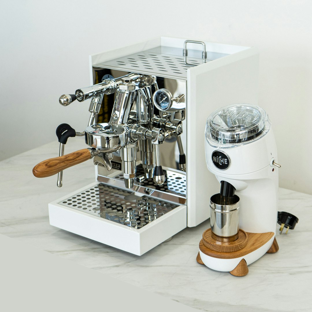 De'Longhi Dedica EC685